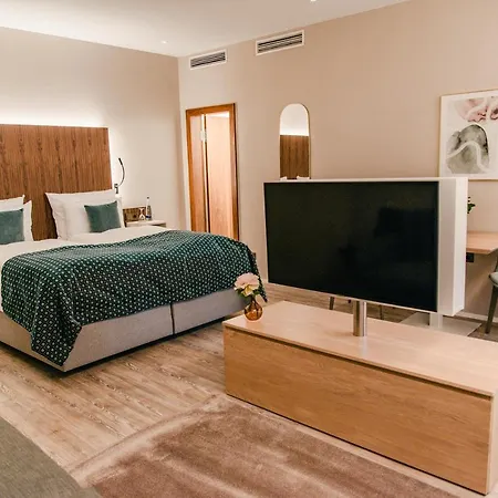Hotel Maximilian 4*