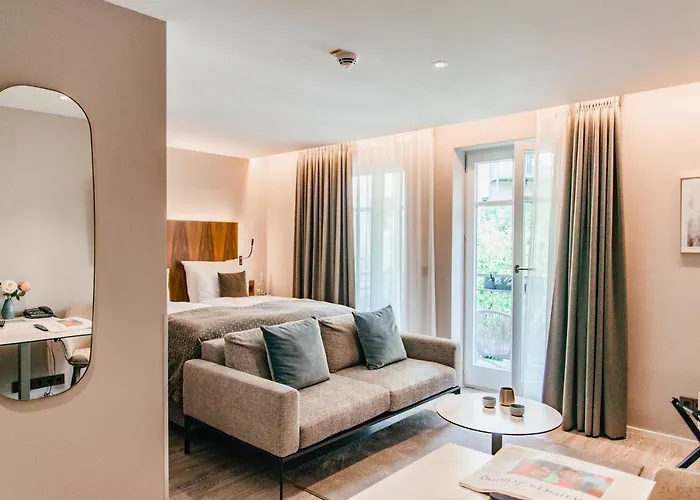 Hotel Maximilian & 4*