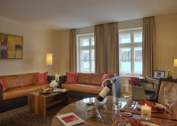 Hotel Maximilian & 4*