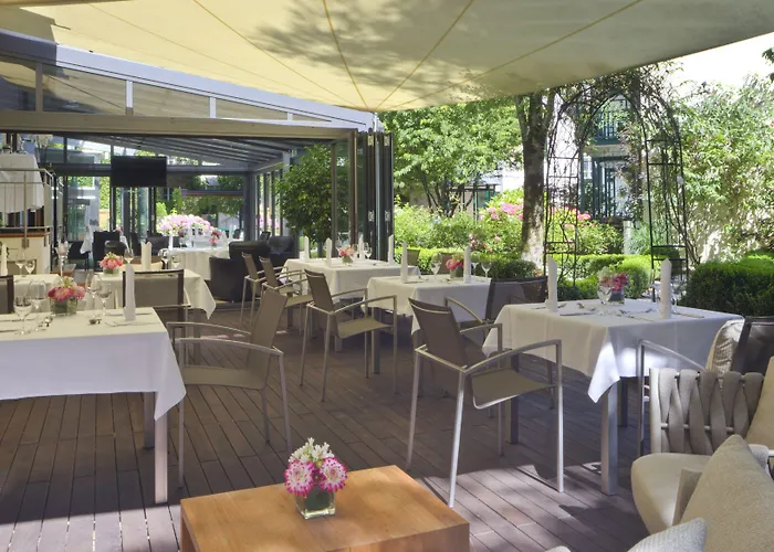 Maximilian & 4* München