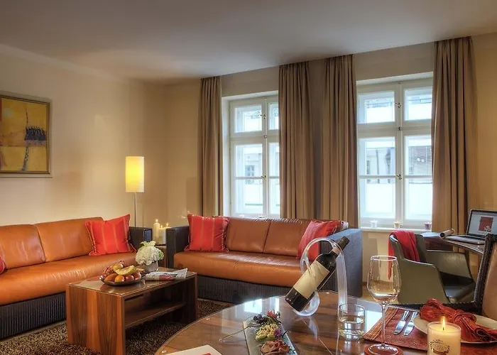 Hotel Maximilian & 4*