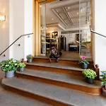 Hotel Maximilian &