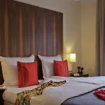 Hotel Maximilian &