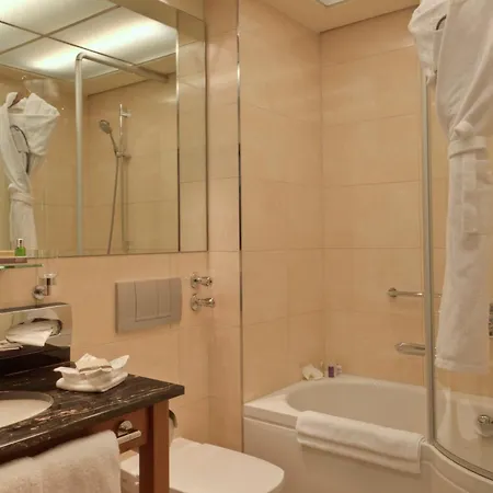 Maximilian & Hotel 4*